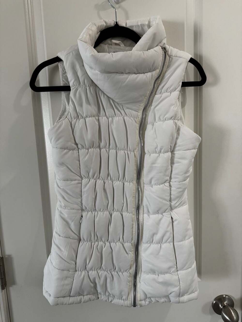 Workshop Republic Clothing Puffer Vest Size M White Asymmetric Zip